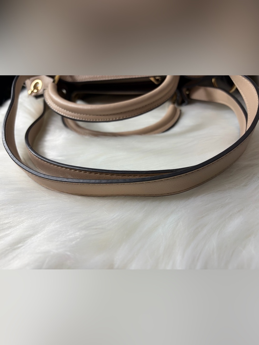 SONDRA ROBERTS Beige Woven Satchel w/Gold Hardware - Picture 7 of 13